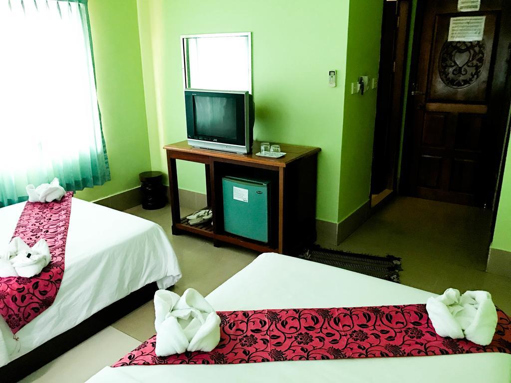 Ta Som Guesthouse & Tour Services Siem Reap Exterior photo
