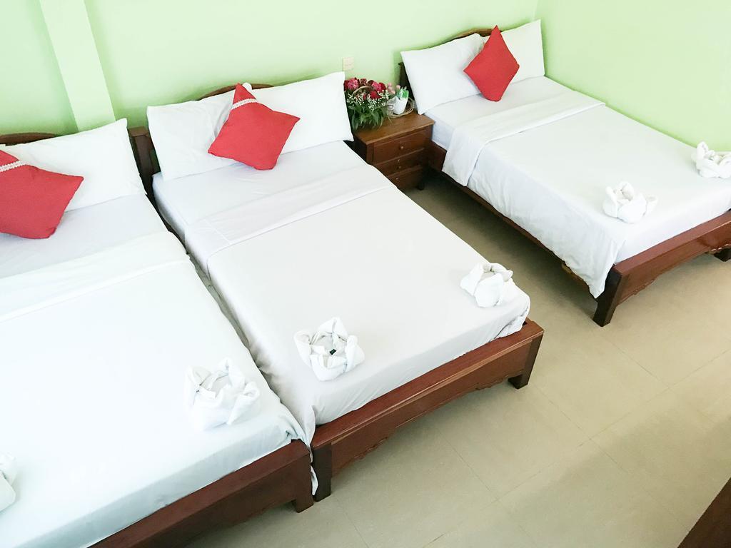Ta Som Guesthouse & Tour Services Siem Reap Exterior photo