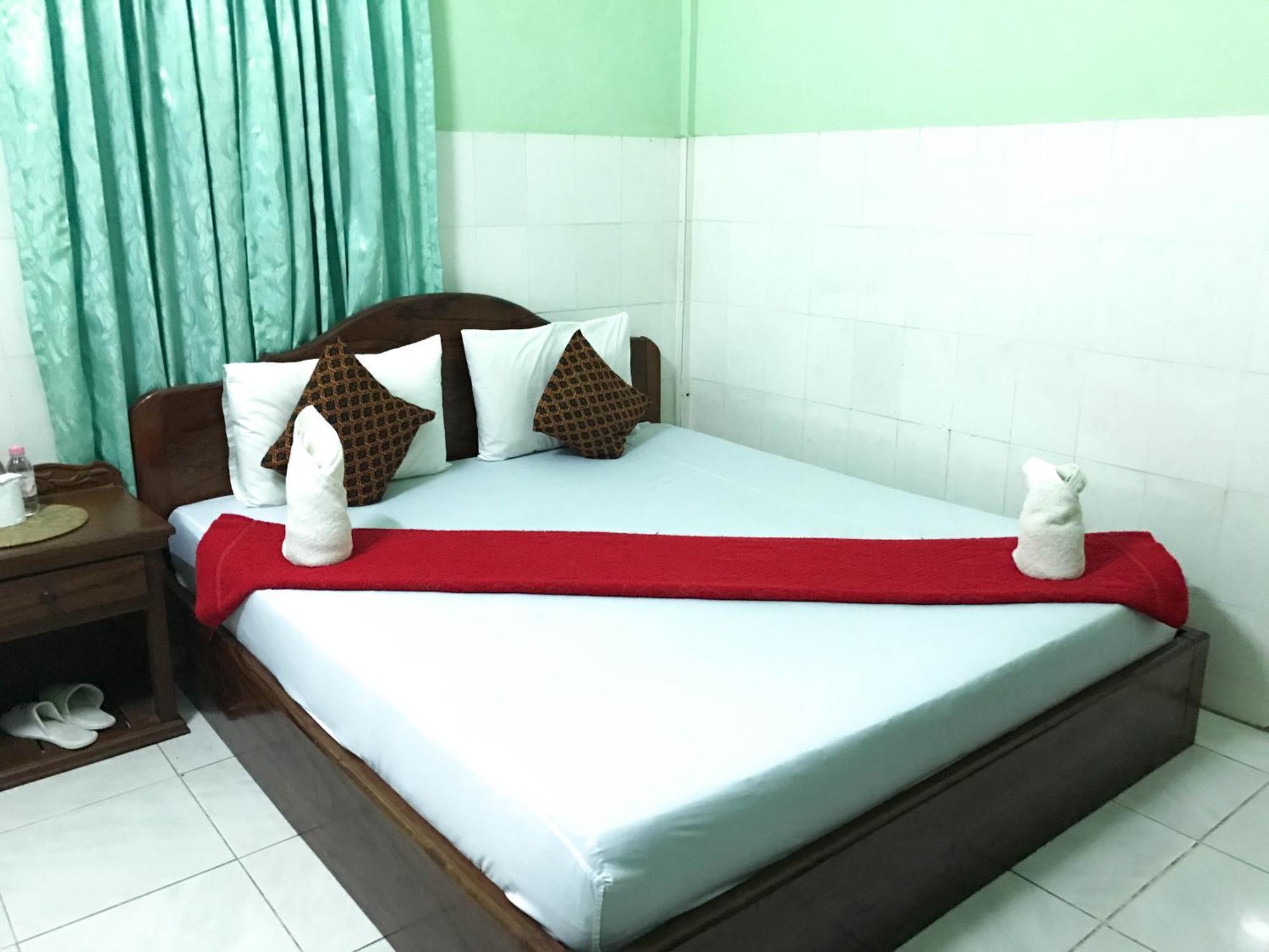 Ta Som Guesthouse & Tour Services Siem Reap Exterior photo