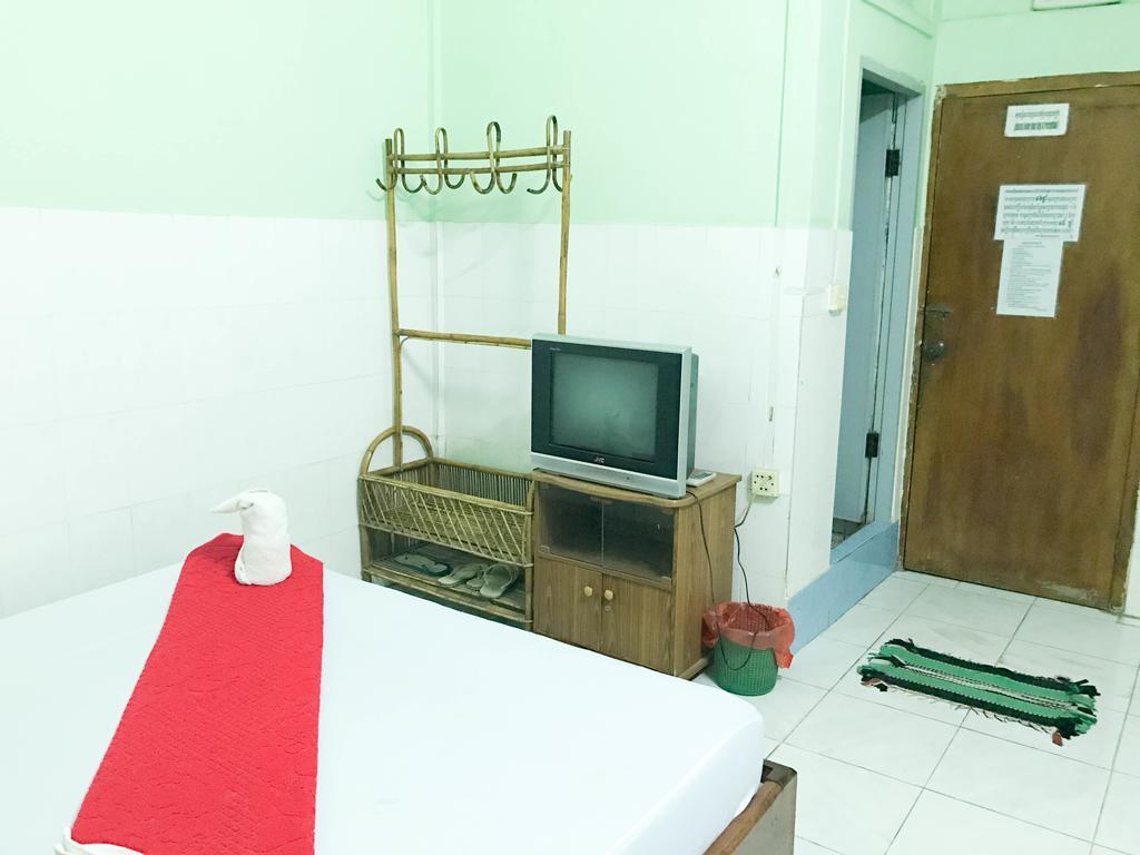 Ta Som Guesthouse & Tour Services Siem Reap Exterior photo