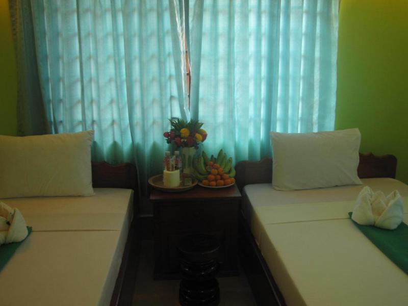Ta Som Guesthouse & Tour Services Siem Reap Exterior photo