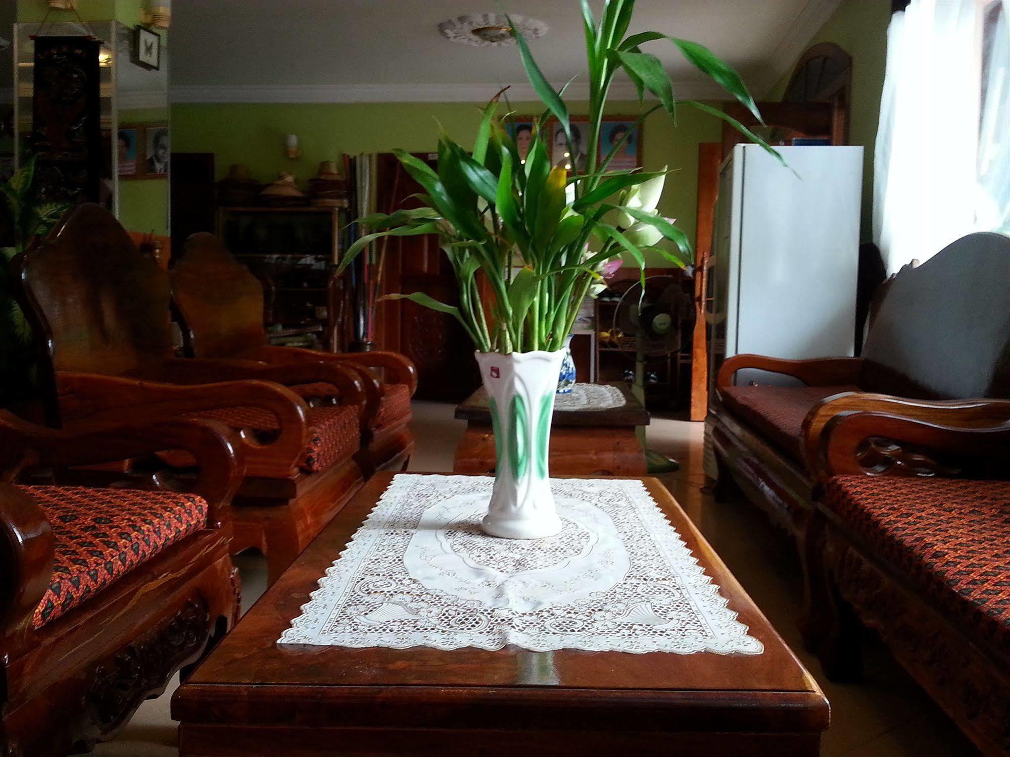 Ta Som Guesthouse & Tour Services Siem Reap Exterior photo