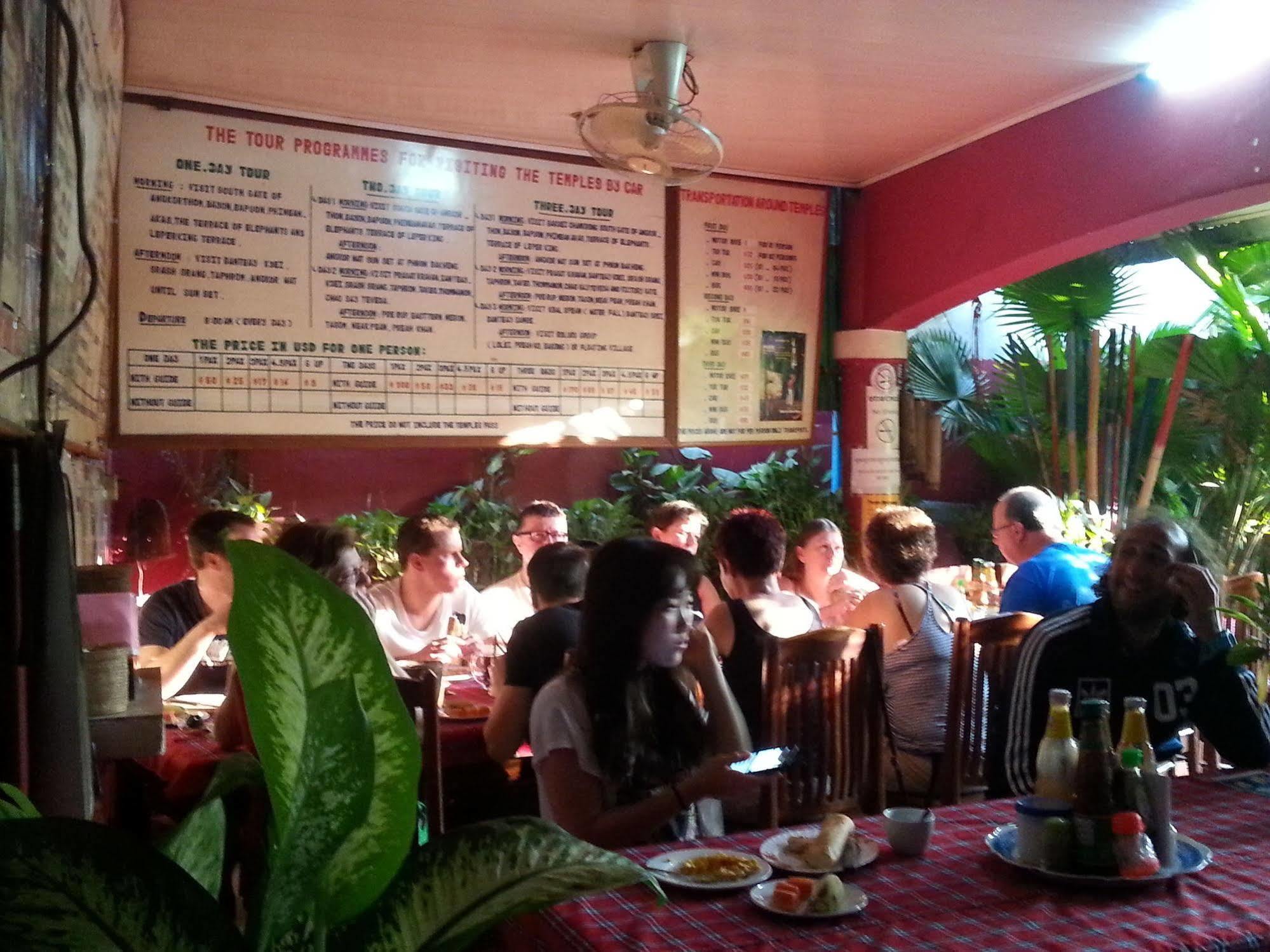 Ta Som Guesthouse & Tour Services Siem Reap Exterior photo